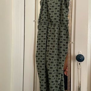 Light weight jumpsuit. Never worn.
